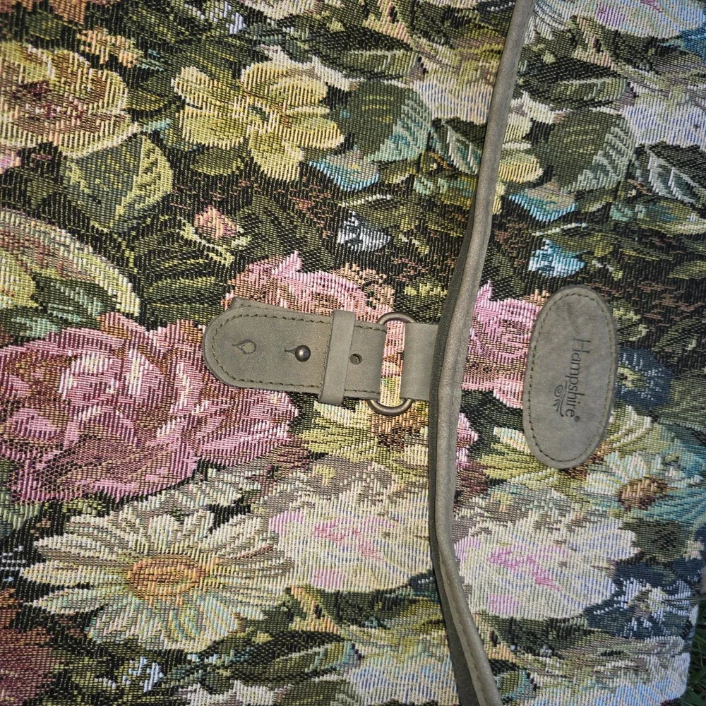Hampshire Vintage Floral Tapestry Messenger Bag Briefcase Laptop Bag Multicolor